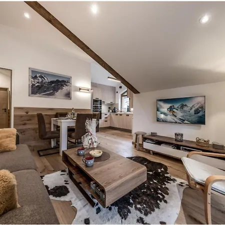 Apartment 1650 - Charming Penthouse With Stunning Views & Private Parking Courchevel