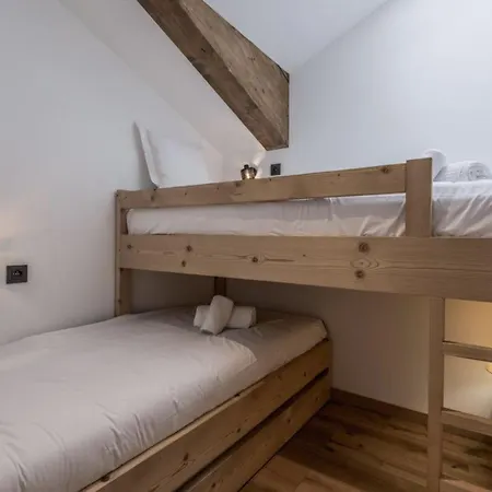 Daire 1650 - Charming Penthouse With Stunning Views & Private Parking Courchevel